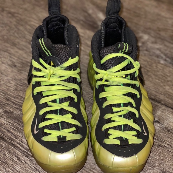 Nike Air Foamposite Pro Elephant Print On Feet Images